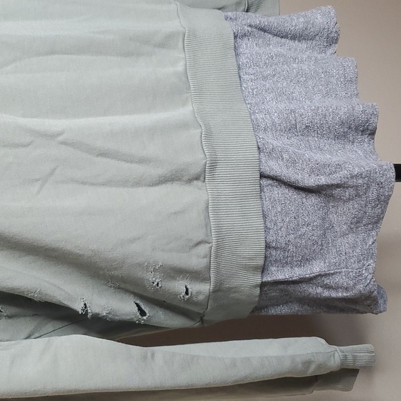 Monrow Distressed Double layer Sweatshirt - Picture 3 of 9